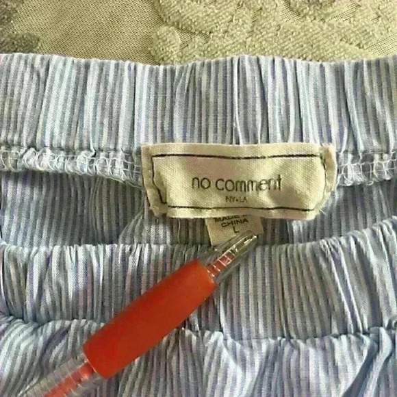 No  Comment Off Shoulder Top Coastal Minimalist Blue Large - Picture 4 of 6